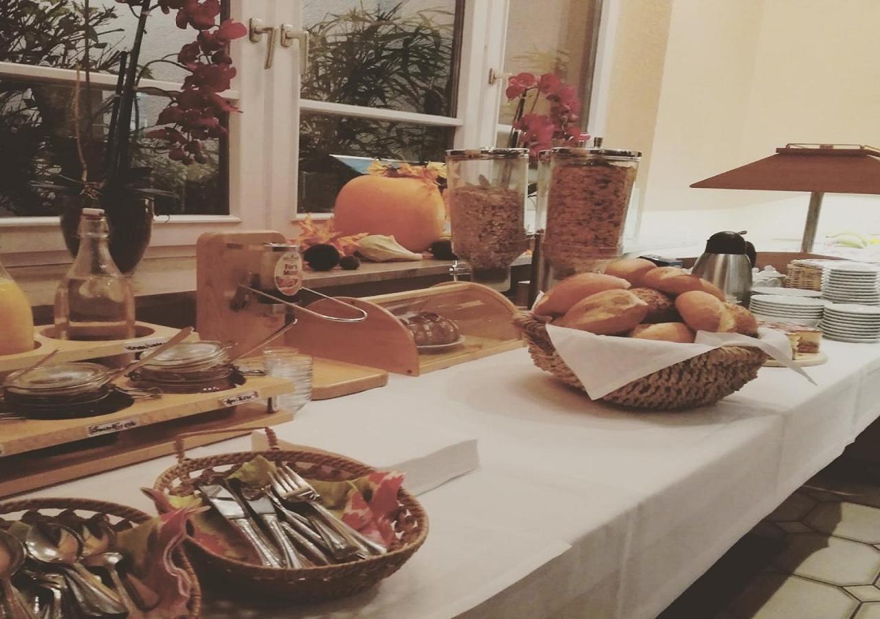 Hotel Jaegerhof Roth  Eksteriør bilde